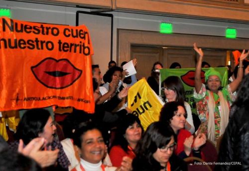 Documento de posición de Redes y Organizaciones de la Sociedad Civil sobre el acceso igualitario al Aborto Legal, Seguro y Gratuito. Montevideo, Uruguay, Agosto 2013