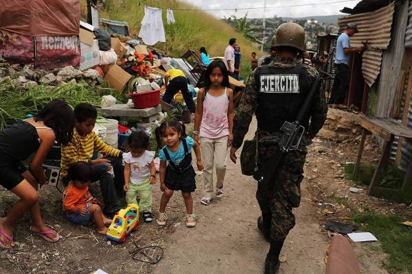 Declaración Política: La violencia contra las mujeres es también un problema de seguridad ciudadana