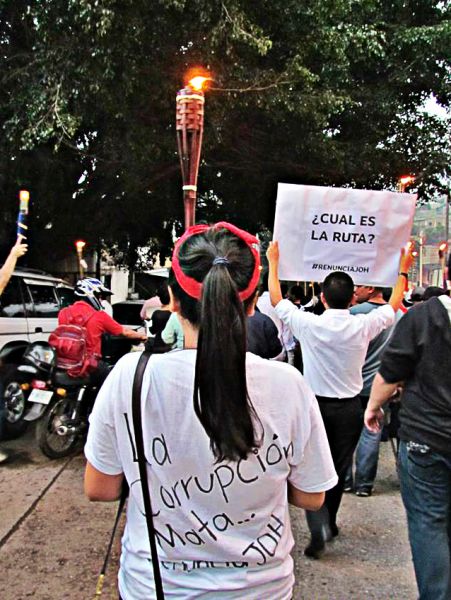 Indignadas contra la corrupción, la impunidad, los femicidios, la represión y discriminación